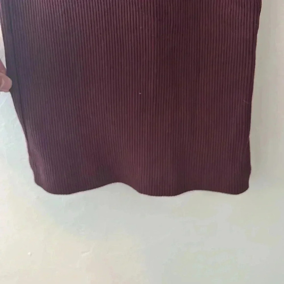 MONROW Brushed Rib Straight Sweat in Merlot - Picture 5 of 8